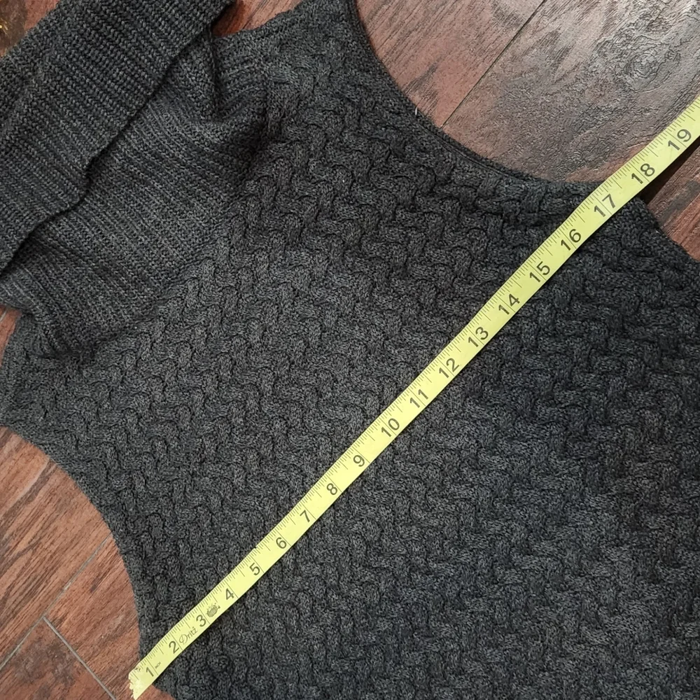 Bailey 44 Women's Stanton Sleeveless Turtleneck Sweater